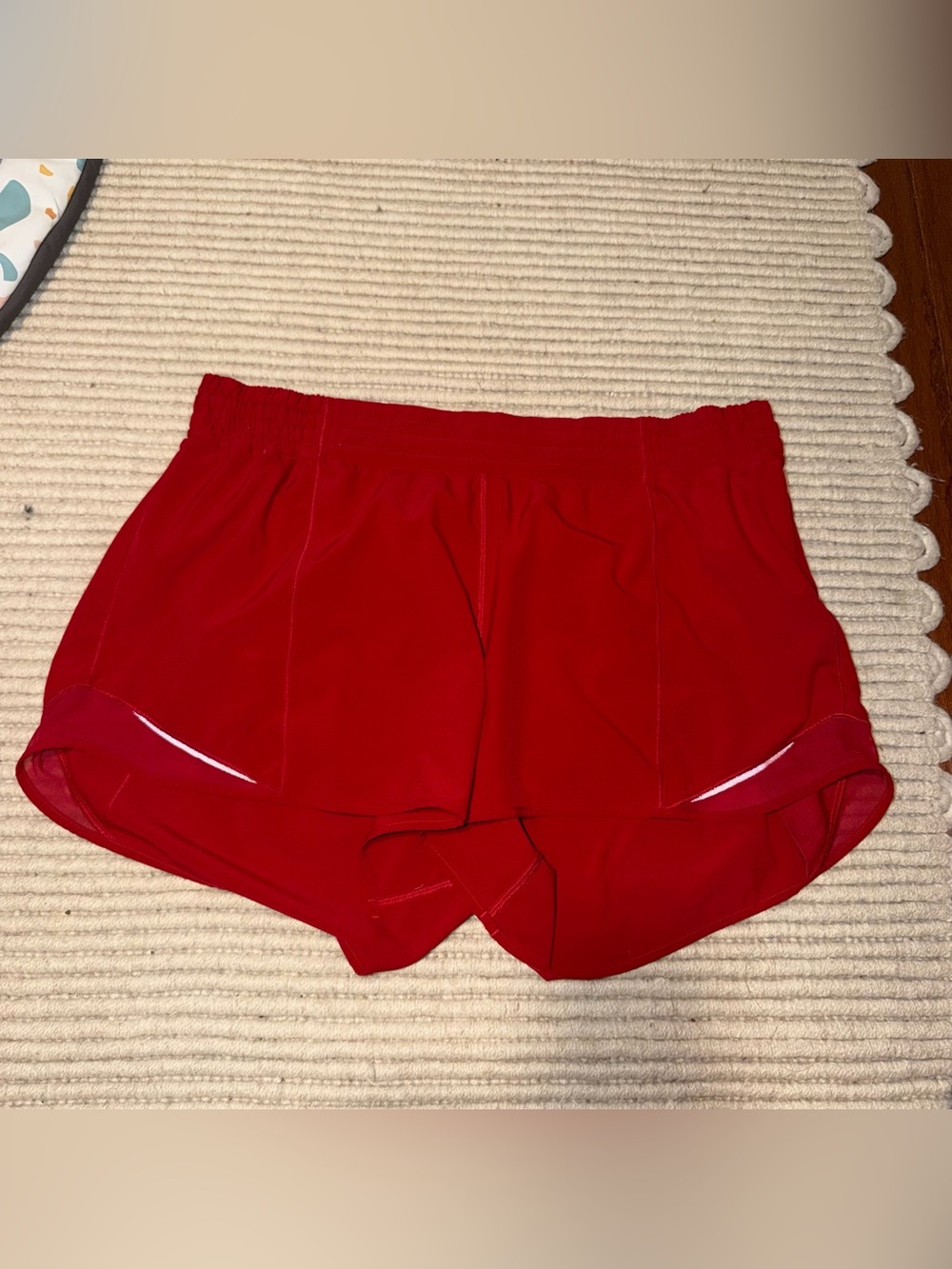 Lululemon Hotty Hot Short *High-Rise Long 4"
Dark Red